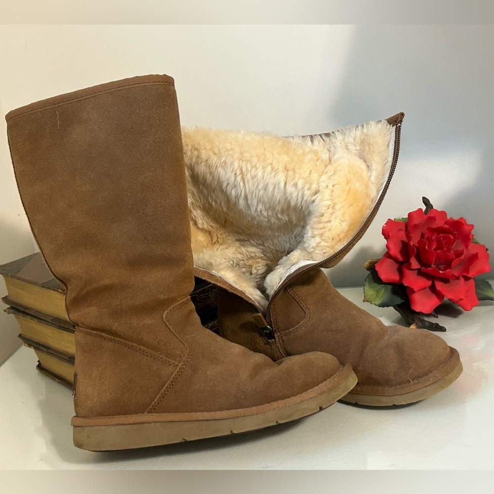 ⛔️ SOLD - UGG Brown Suede High Boots for Women